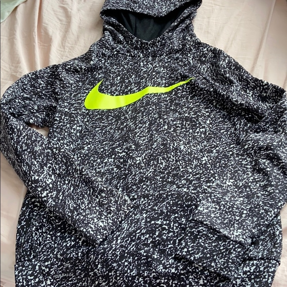 Nike sweatshirt. Fits like an adult xs.
